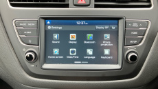 Hyundai i20 1.2 MPi SE 5dr Petrol Hatchback